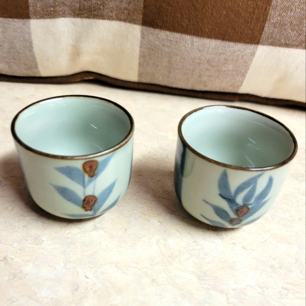 Vintage sake ceramic cups lot of 2 hand painted perfect vintage condition
